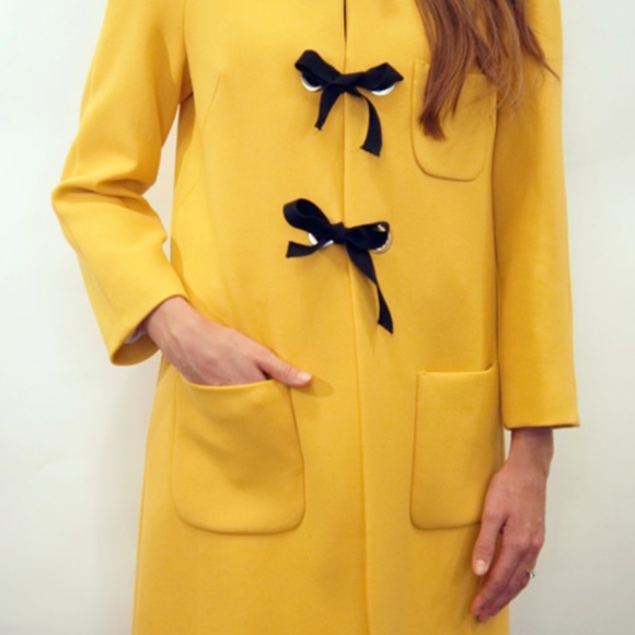 Sinequanone saffron coat with black ties 3/4 length arms - Picture 5 of 9